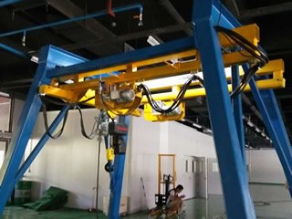 龍門(mén)式起重機(jī)